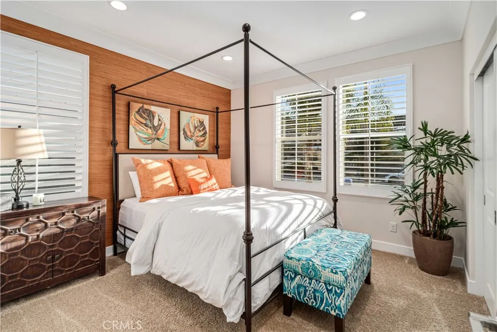 25056 Cypress Bluff, Canyon Country, California 91387 home-pic-25