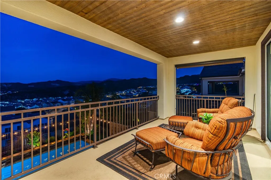 25056 Cypress Bluff, Canyon Country, California 91387 home-pic-34