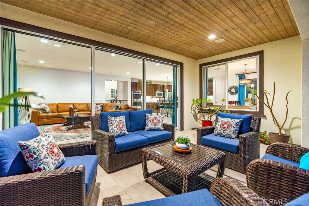 25056 Cypress Bluff, Canyon Country, California 91387 home-pic-47