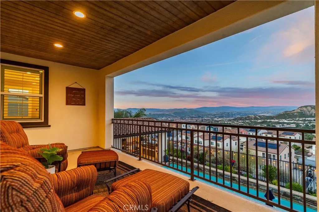 25056 Cypress Bluff, Canyon Country, California 91387 home-pic-35