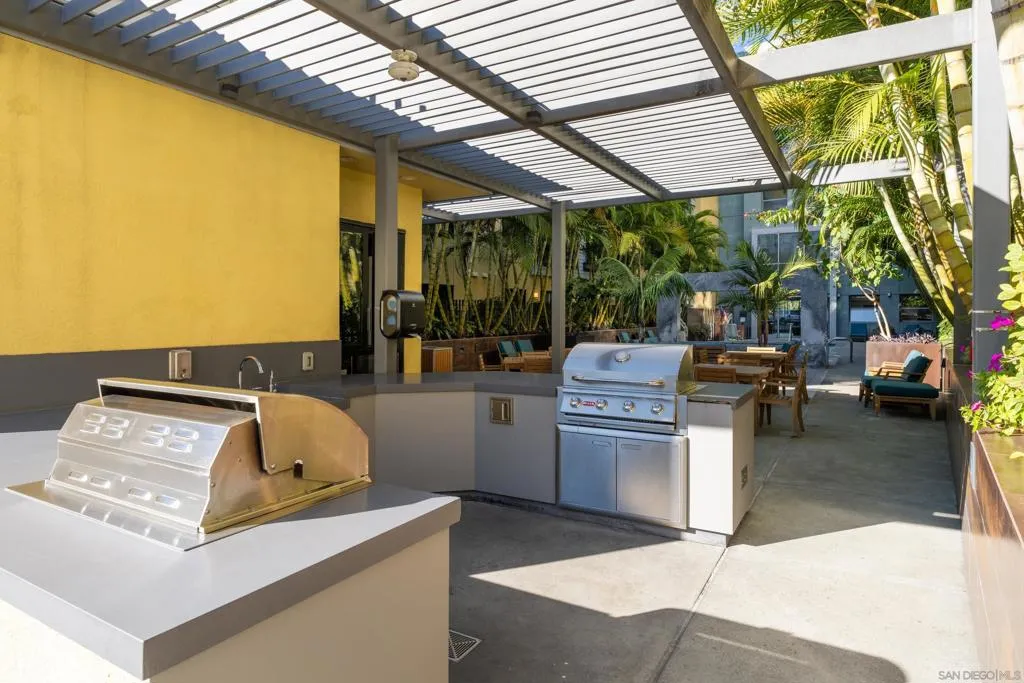 889 Date St 234, San Diego, California 92101 home-pic-39
