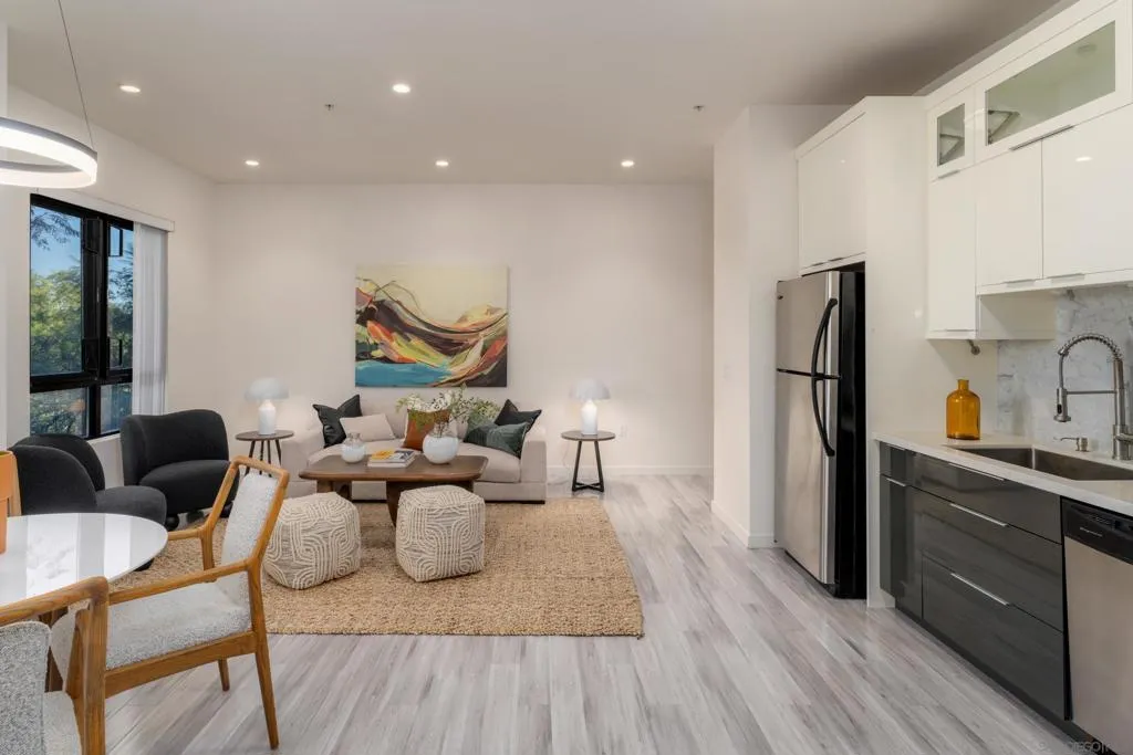 889 Date St 234, San Diego, California 92101 home-pic-6