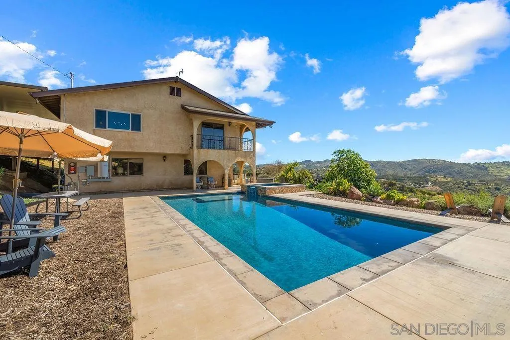 11725 Sierra Rojo Rd, Valley Center, California 92082 home-pic-44