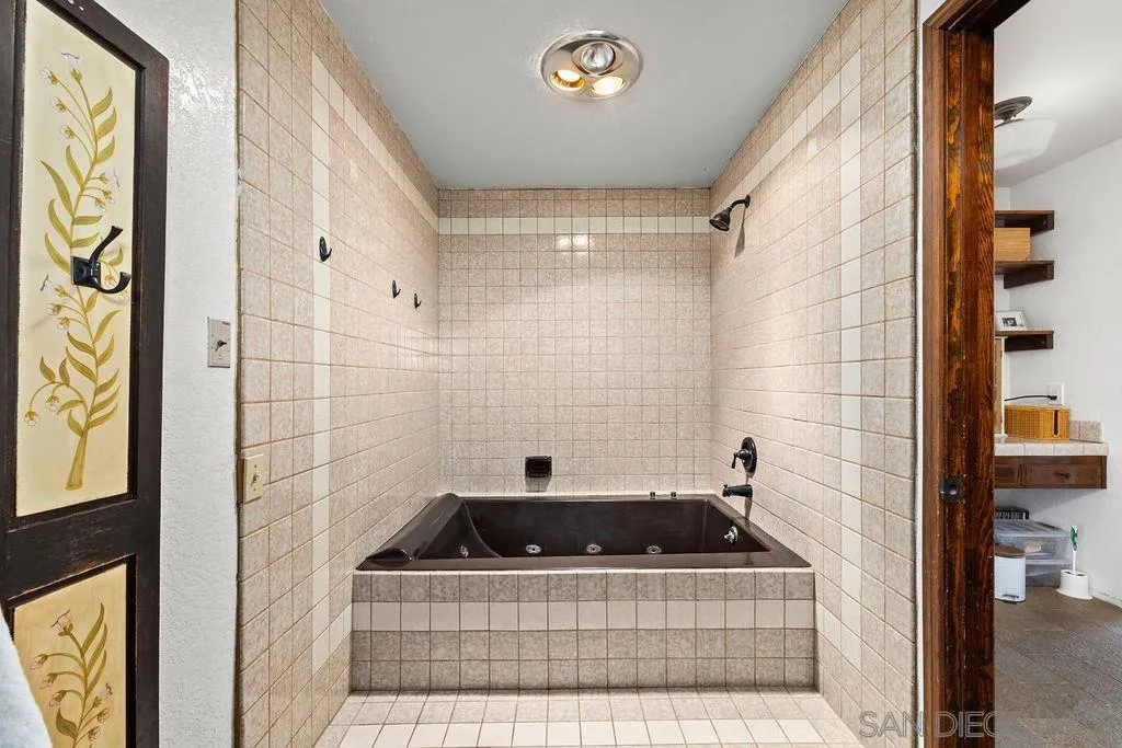 11725 Sierra Rojo Rd, Valley Center, California 92082 home-pic-25