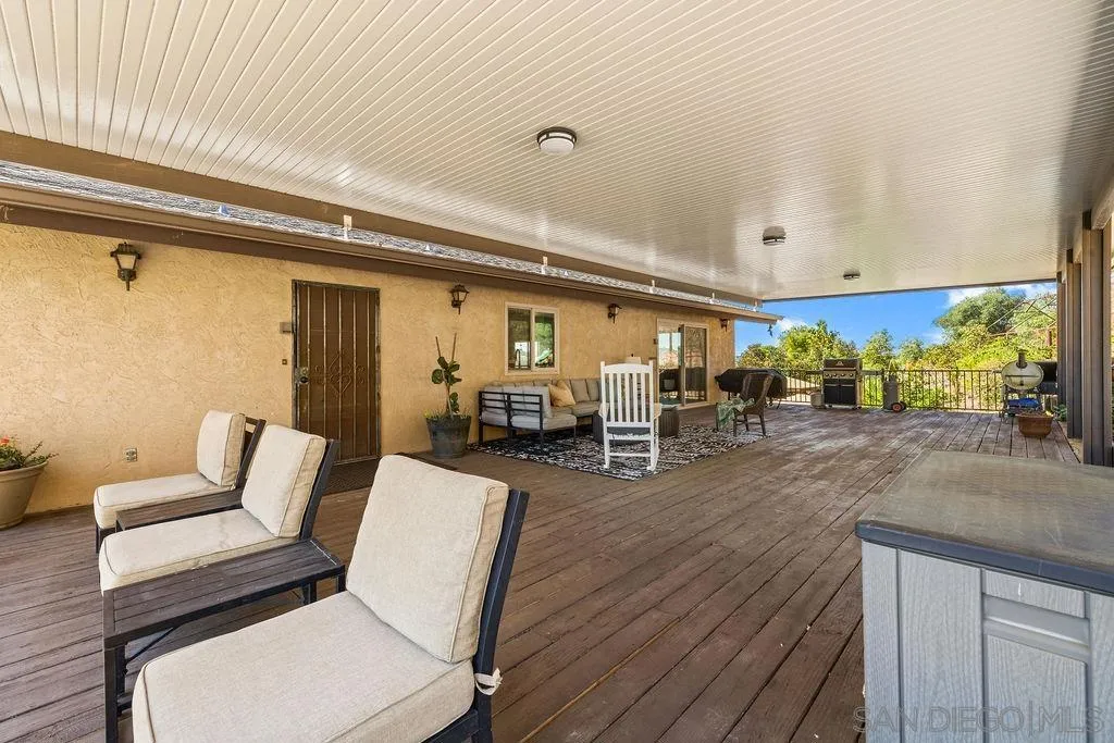 11725 Sierra Rojo Rd, Valley Center, California 92082 home-pic-48