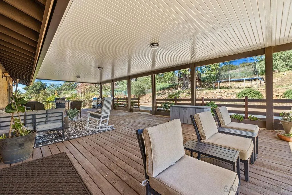 11725 Sierra Rojo Rd, Valley Center, California 92082 home-pic-49