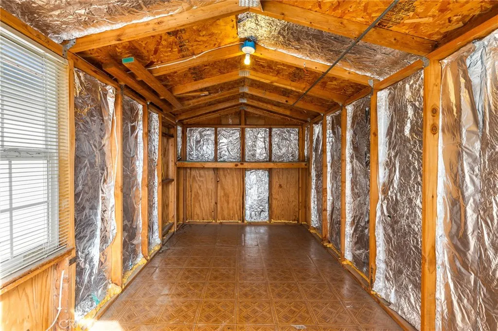 1002 Oregon Trail, Banning, California 92220 home-pic-12