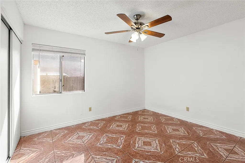 1002 Oregon Trail, Banning, California 92220 home-pic-16