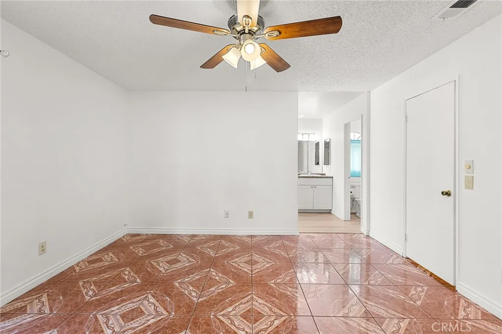 1002 Oregon Trail, Banning, California 92220 home-pic-22
