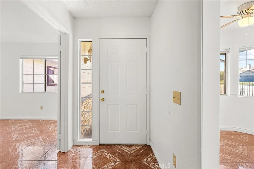 1002 Oregon Trail, Banning, California 92220 home-pic-14