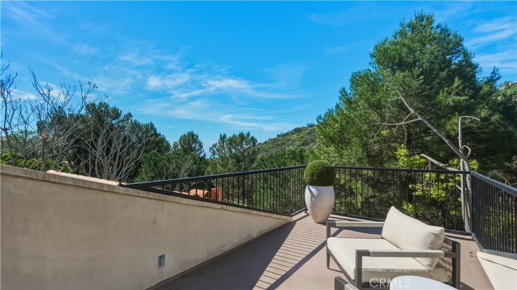 1 Dolomiti, Newport Coast, California 92657 home-pic-21