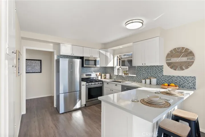 Unit B (2 Bed/2 Bath Unit) - Kitchen