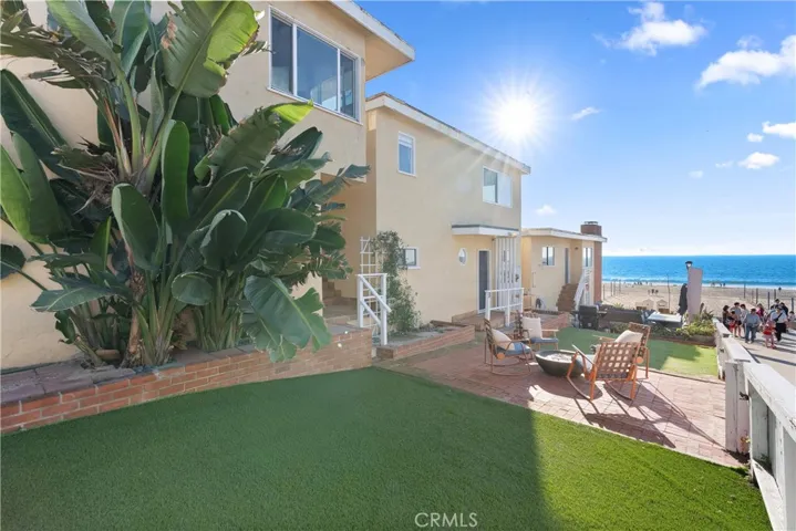 Unit A (2 Bed/1 Bath Unit) - Patio