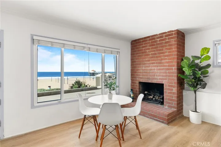 Unit D (1 Bed/1 Bath Unit) - Dining Area