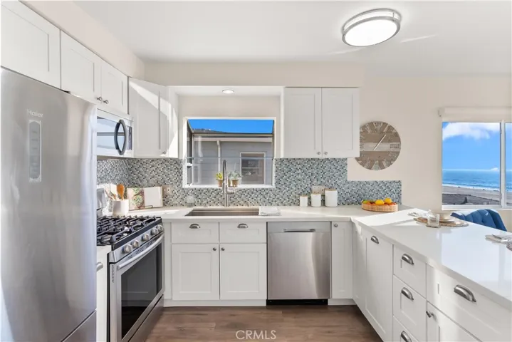 Unit B (2 Bed/2 Bath Unit) - Kitchen