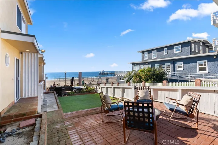 Unit A (2 Bed/1 Bath Unit) - Patio