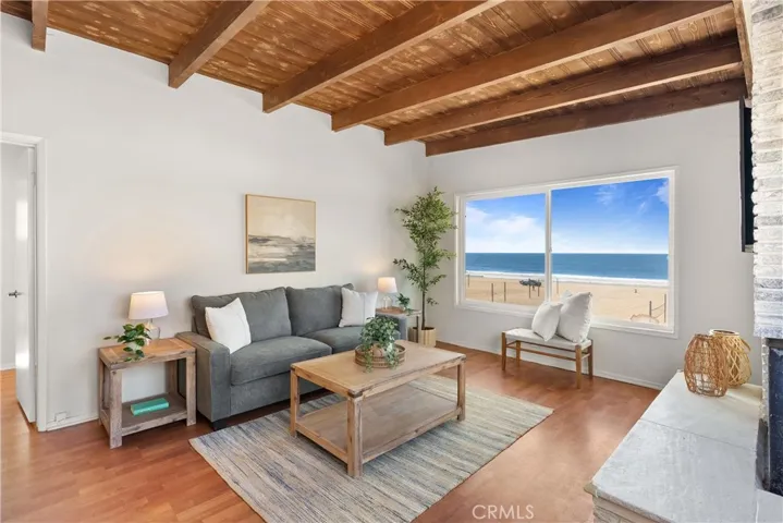 Unit C (2 Bed/1 Bath Unit) - Living Room