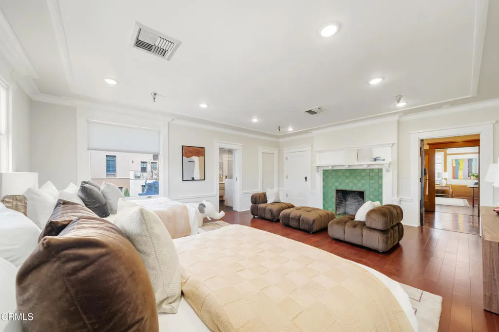 380 W Green Street, Pasadena, California 91105 home-pic-51