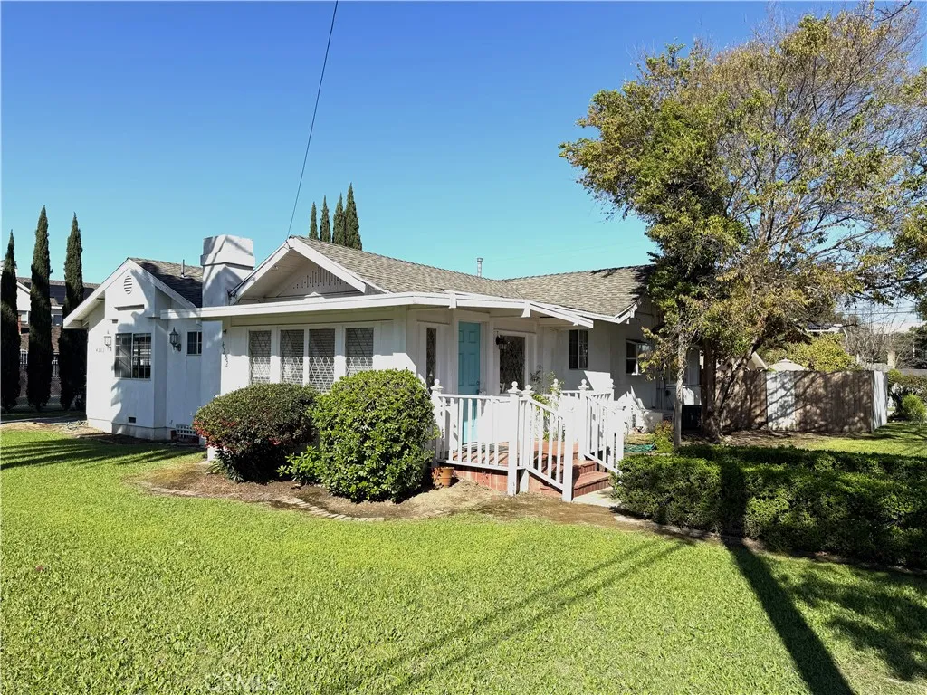 4202 Locust, Long Beach, California 90807 home-pic-1