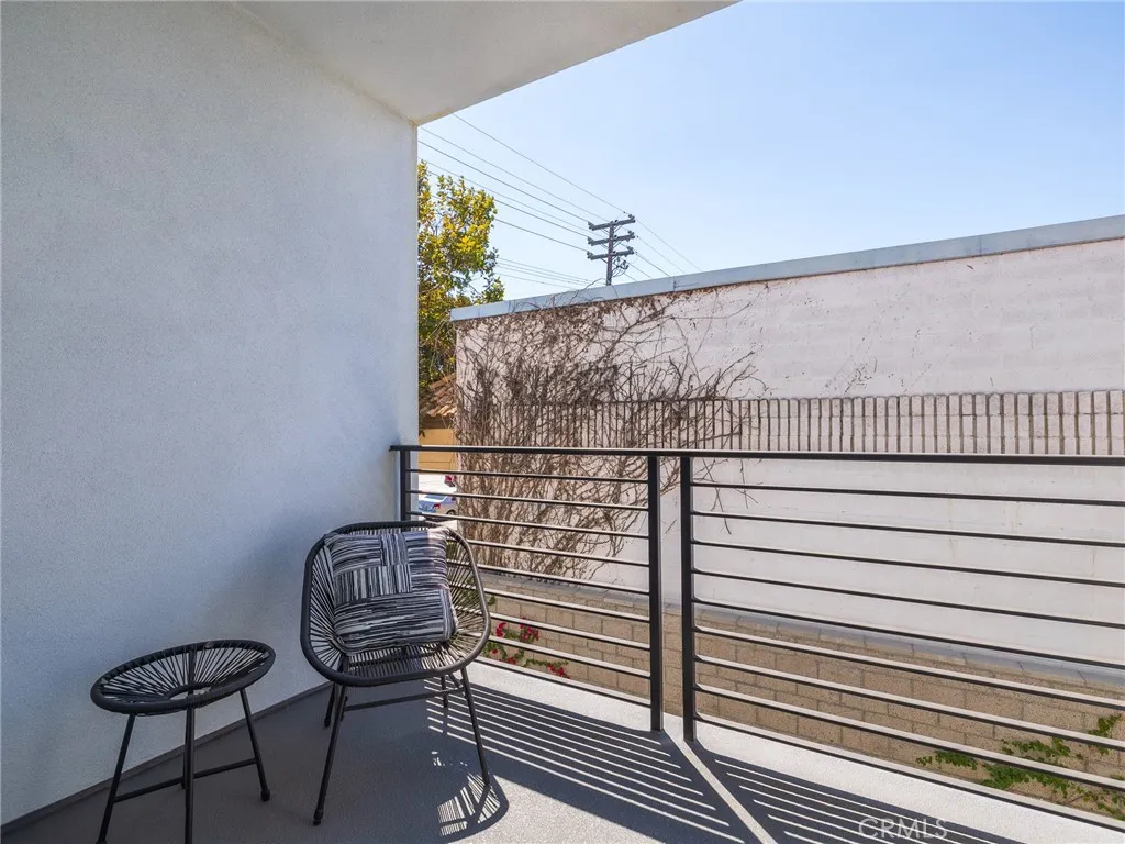 121 E 223rd Street 3, Carson, California 90745 home-pic-8