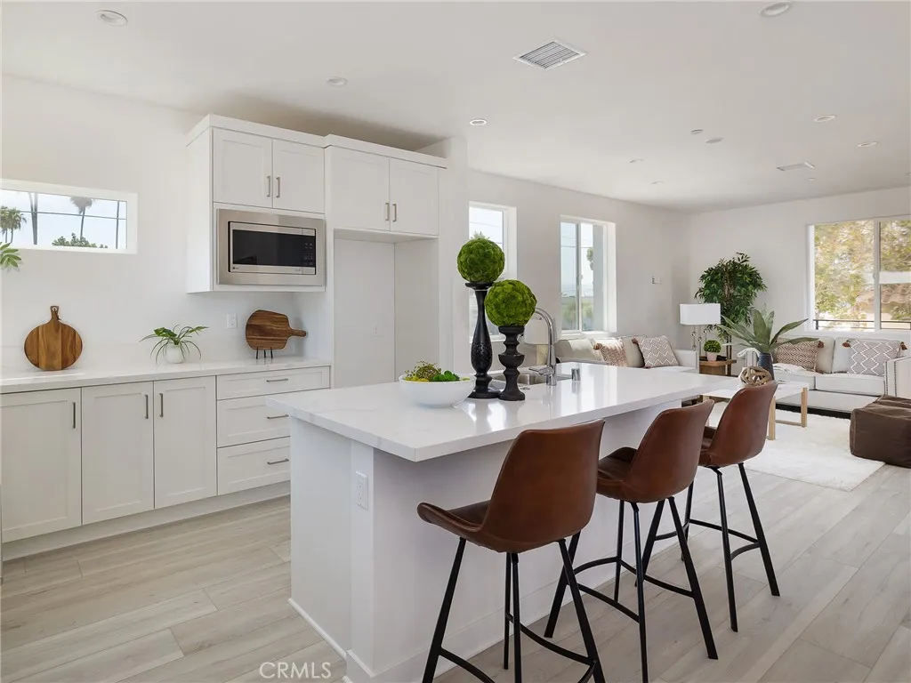 121 E 223rd Street 5, Carson, California 90745 home-pic-1