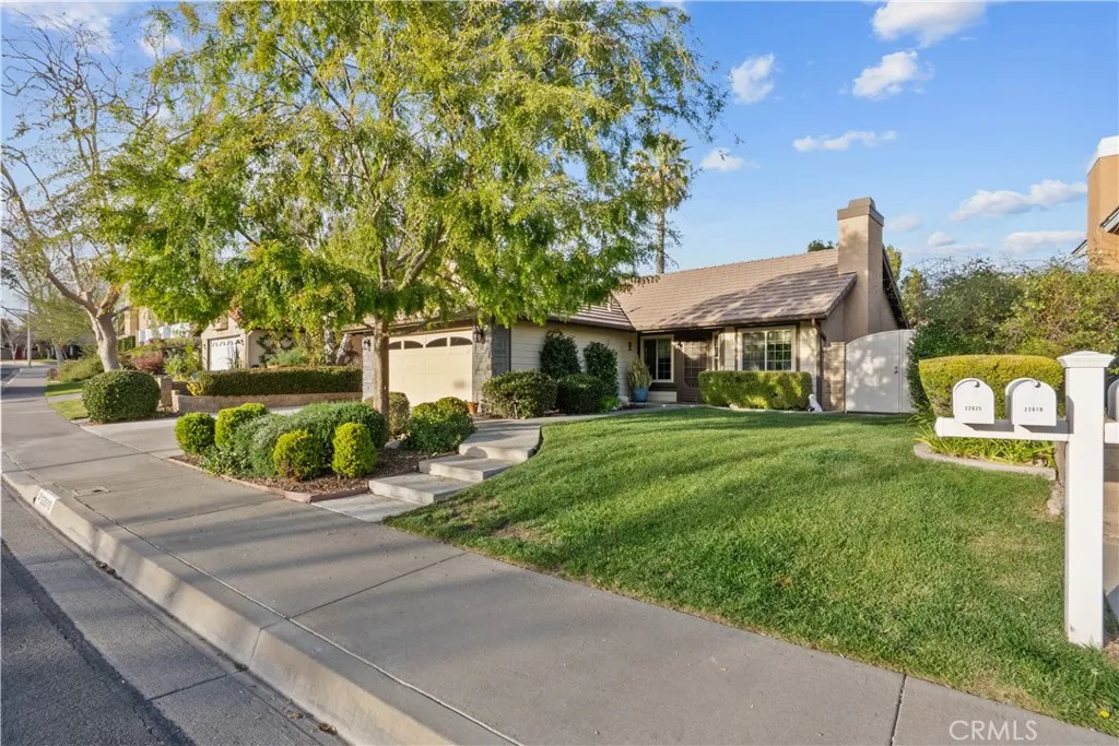 22619 Oxford, Saugus, California 91350 home-pic-3