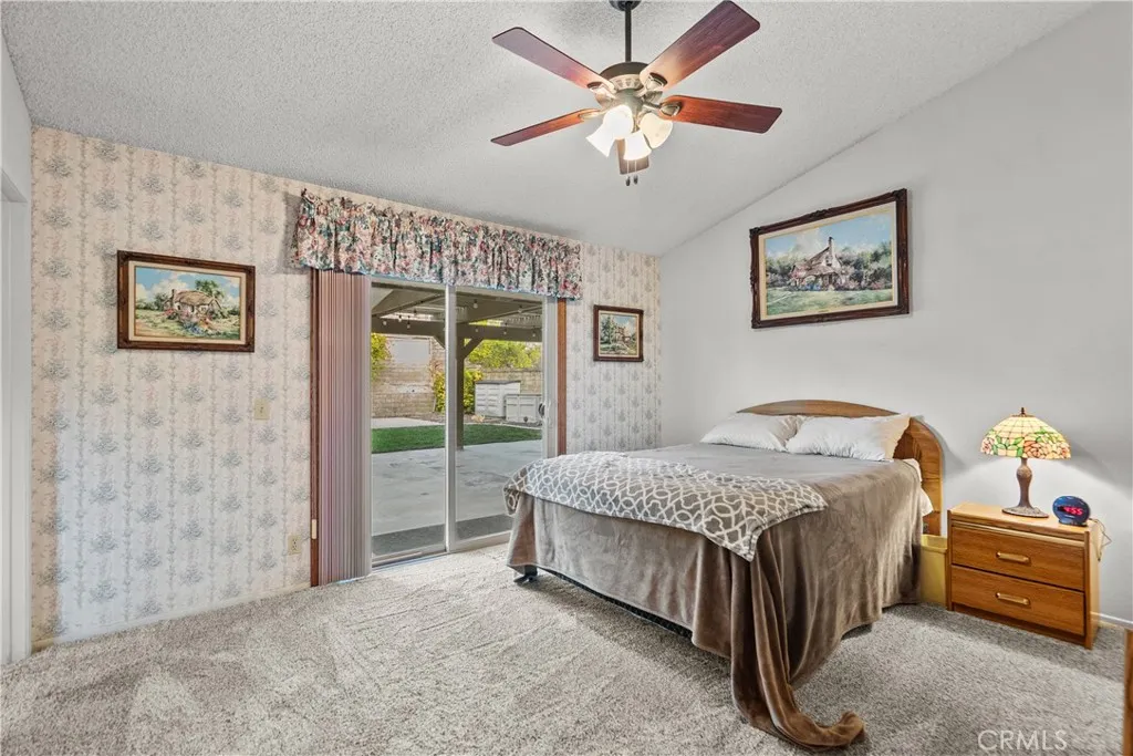 22619 Oxford, Saugus, California 91350 home-pic-18