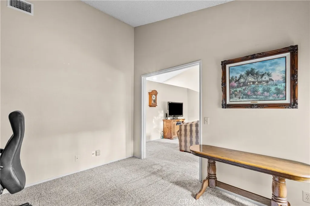 22619 Oxford, Saugus, California 91350 home-pic-9