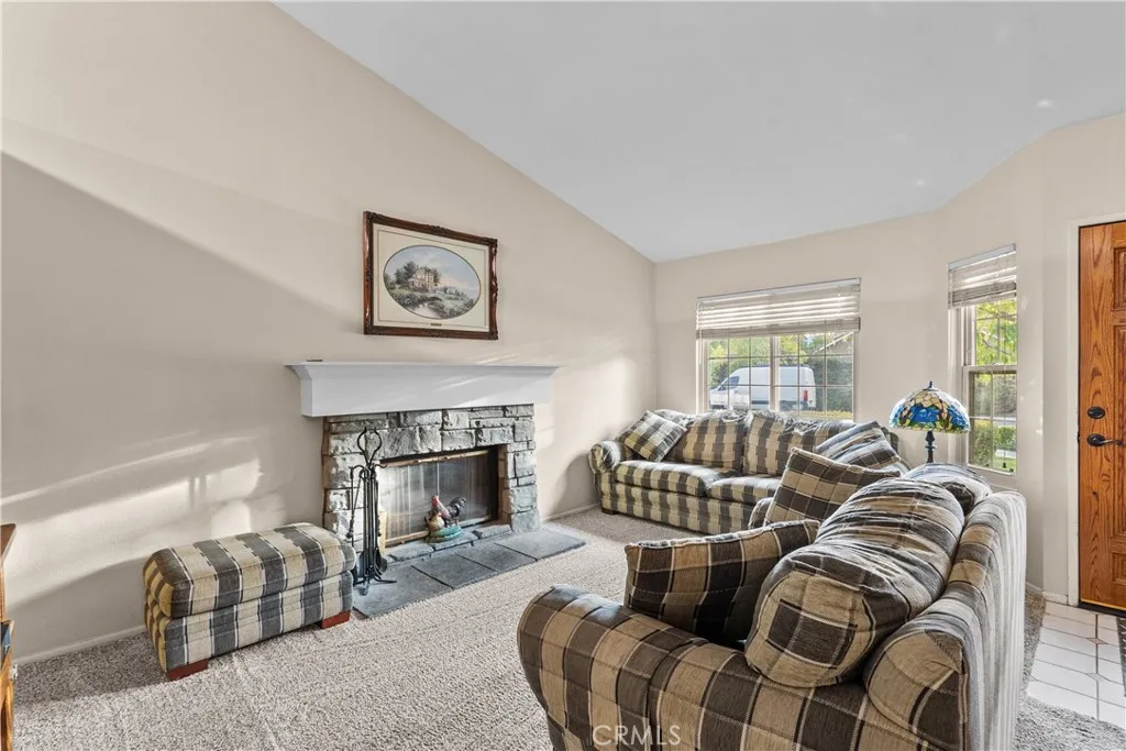 22619 Oxford, Saugus, California 91350 home-pic-6