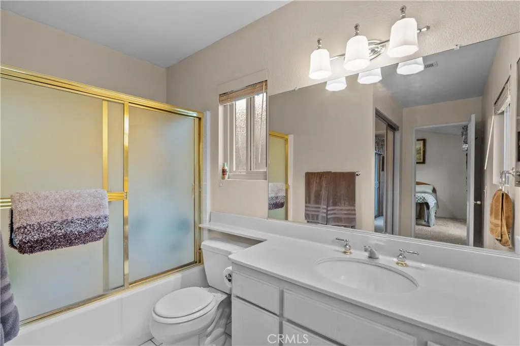 22619 Oxford, Saugus, California 91350 home-pic-19