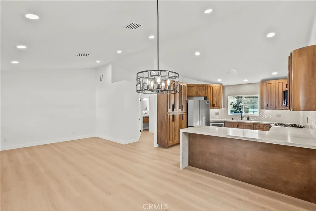 25072 Atwood, Newhall, California 91321 home-pic-7