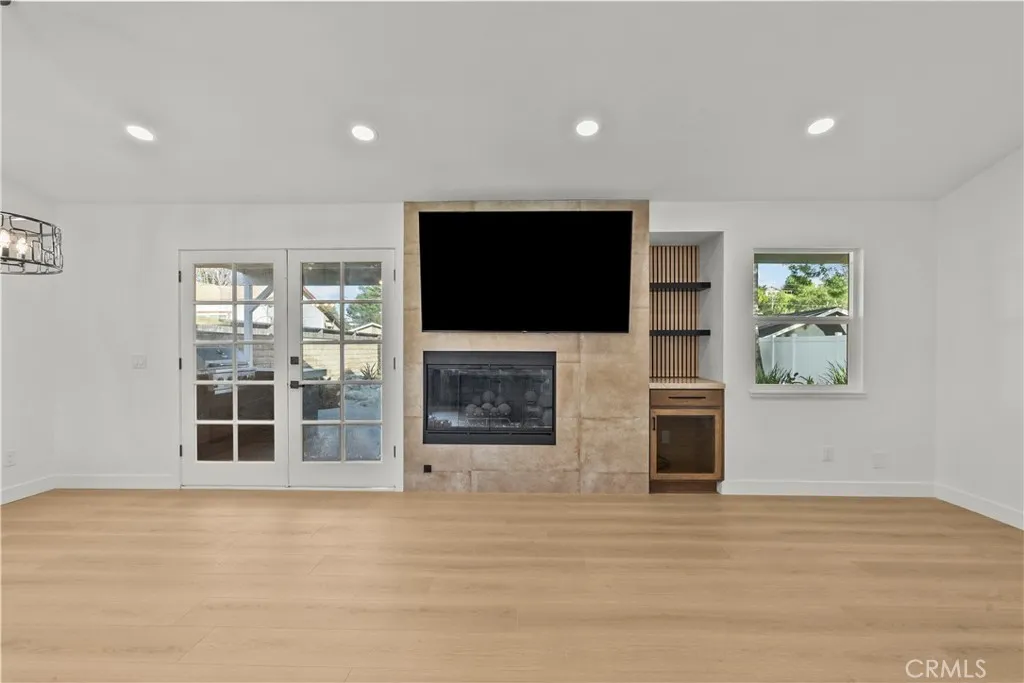 25072 Atwood, Newhall, California 91321 home-pic-4