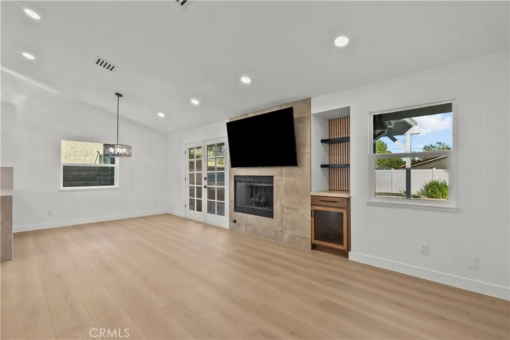 25072 Atwood, Newhall, California 91321 home-pic-5