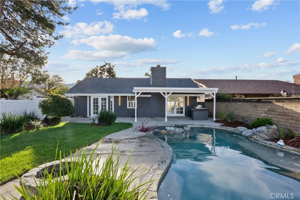 25072 Atwood, Newhall, California 91321 home-pic-31