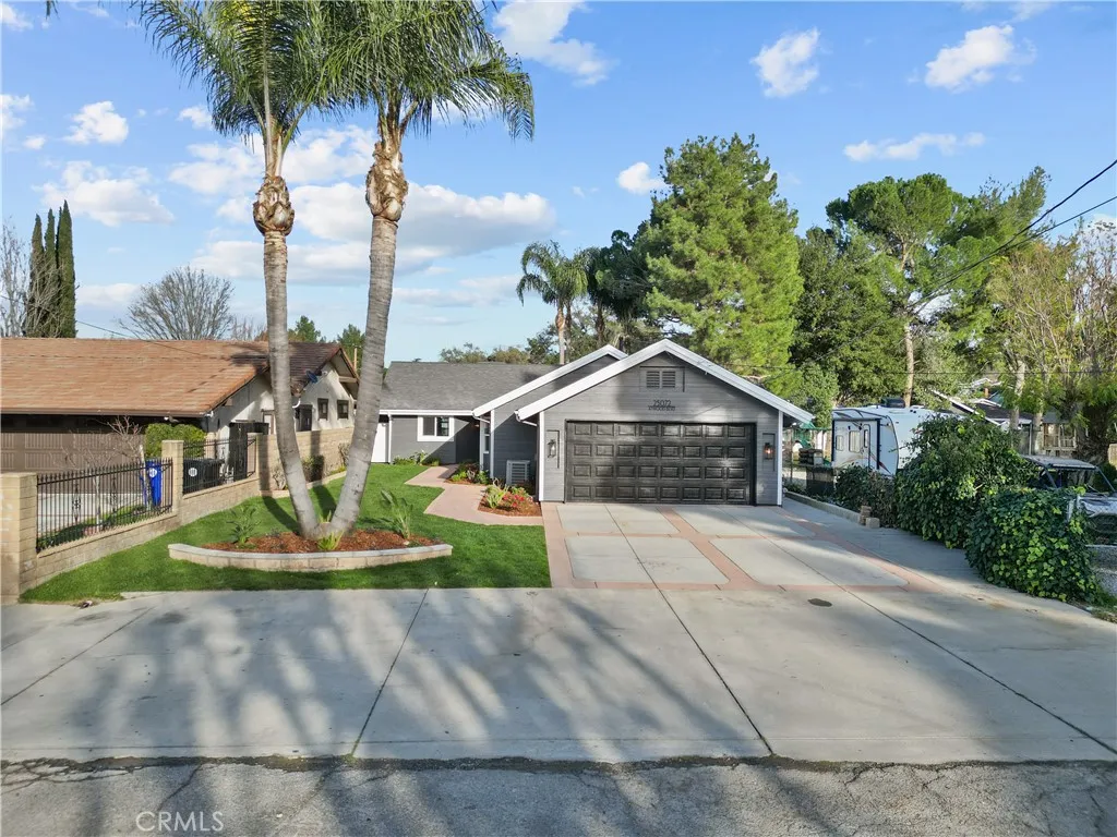 25072 Atwood, Newhall, California 91321 home-pic-0