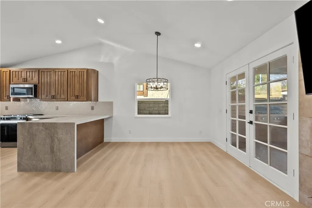 25072 Atwood, Newhall, California 91321 home-pic-6