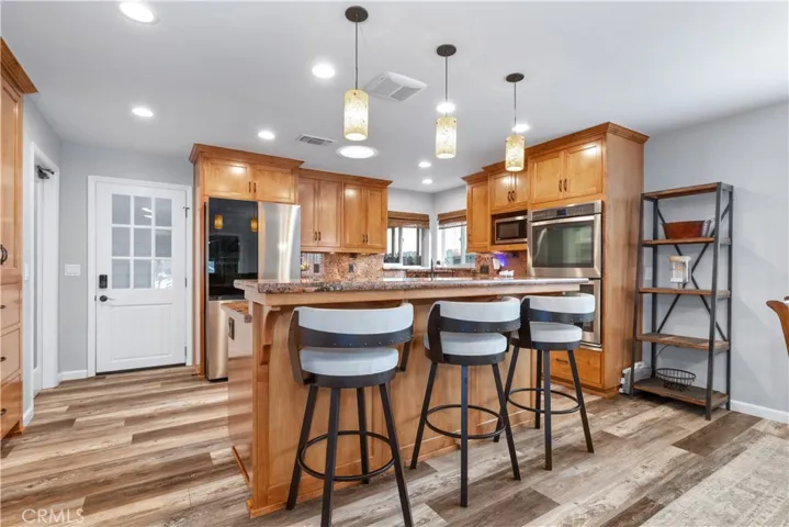 Breakfast bar