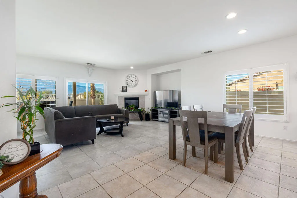 64133 Appalachian Street, Desert Hot Springs, California 92240 home-pic-6