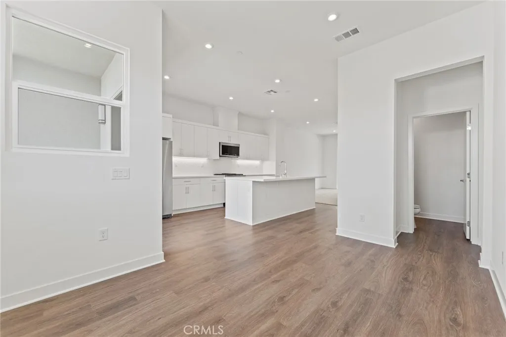 1822 W Bushell St, Anaheim, California 92805 home-pic-16