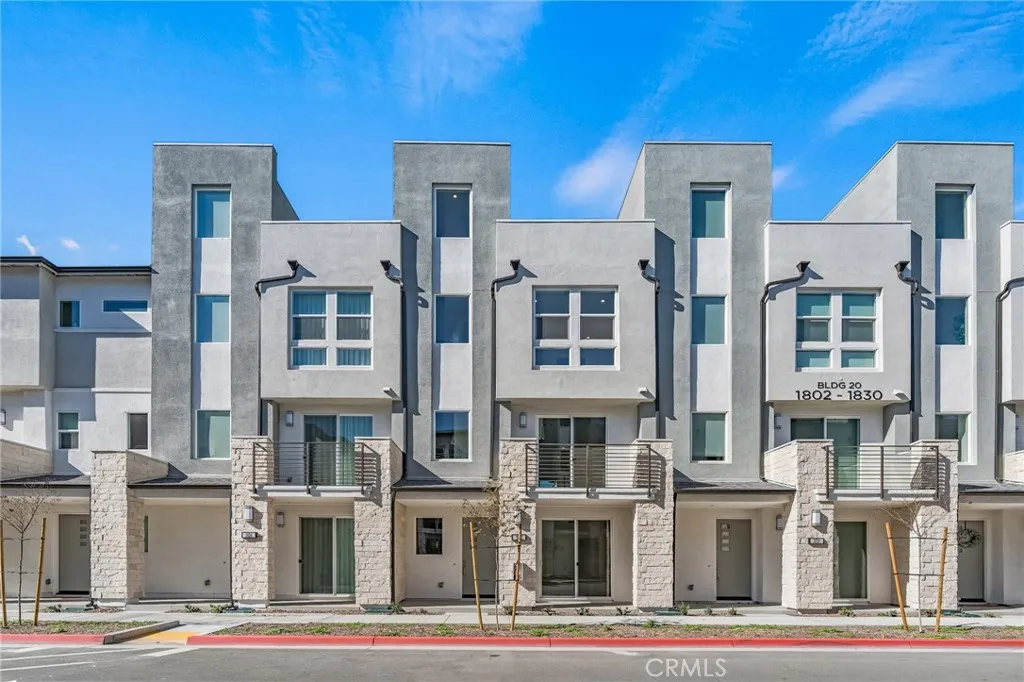 1822 W Bushell St, Anaheim, California 92805 home-pic-1