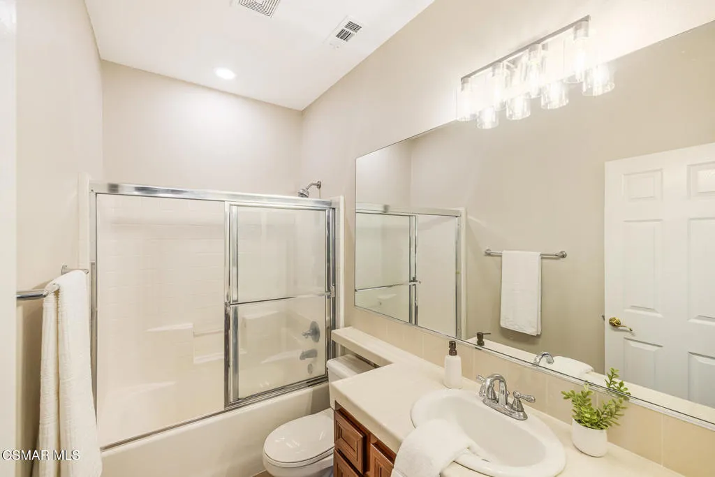 5353 Willow Oak Street, Simi Valley, California 93063 home-pic-31
