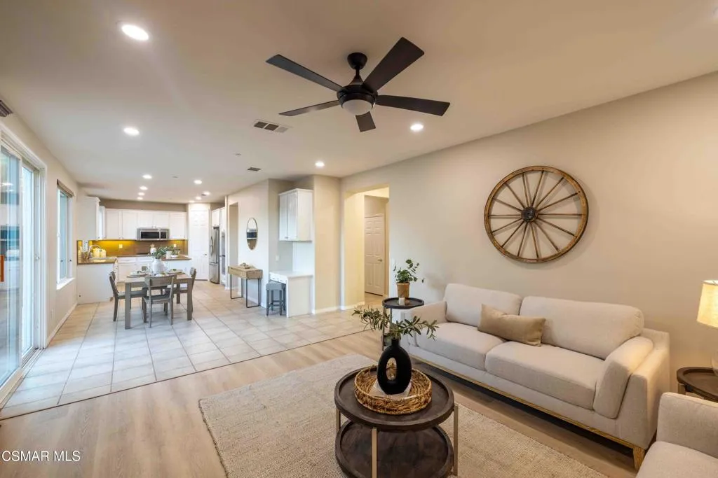 5353 Willow Oak Street, Simi Valley, California 93063 home-pic-24