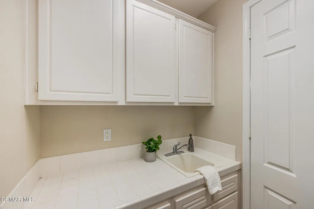 5353 Willow Oak Street, Simi Valley, California 93063 home-pic-18