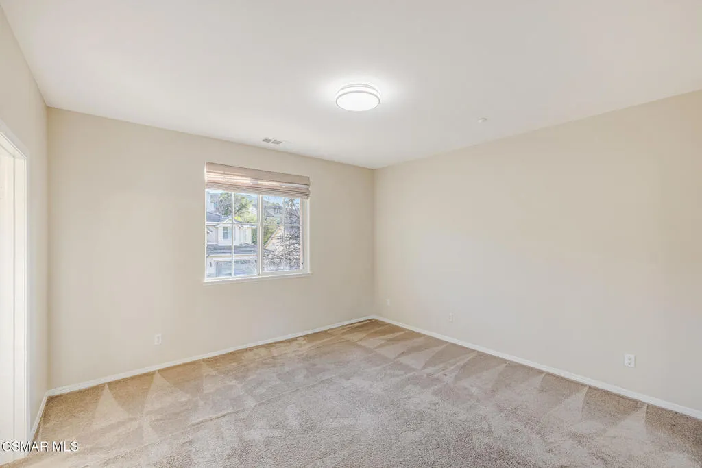 5353 Willow Oak Street, Simi Valley, California 93063 home-pic-27