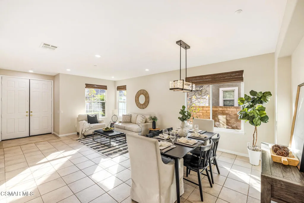 5353 Willow Oak Street, Simi Valley, California 93063 home-pic-6