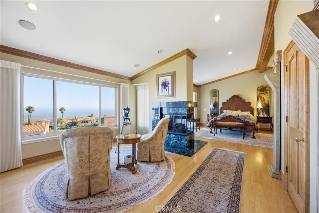 2 Avenida De Olma, Rancho Palos Verdes, California 90275 home-pic-9