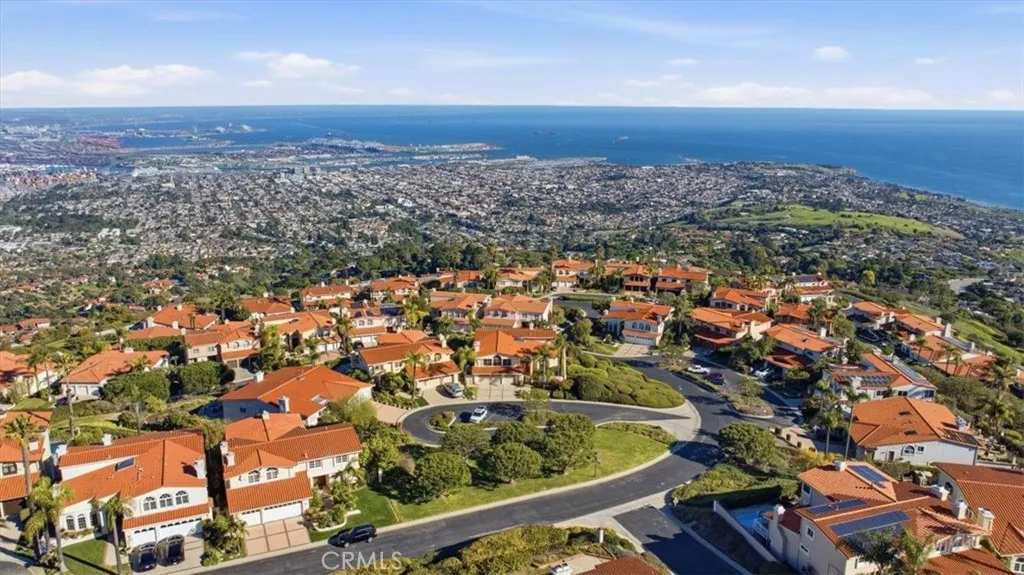 2 Avenida De Olma, Rancho Palos Verdes, California 90275 home-pic-17