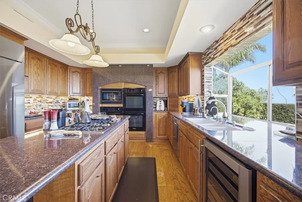2 Avenida De Olma, Rancho Palos Verdes, California 90275 home-pic-4