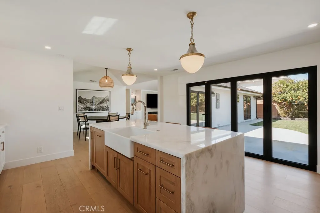 2820 Stromboli, Costa Mesa, California 92626 home-pic-17
