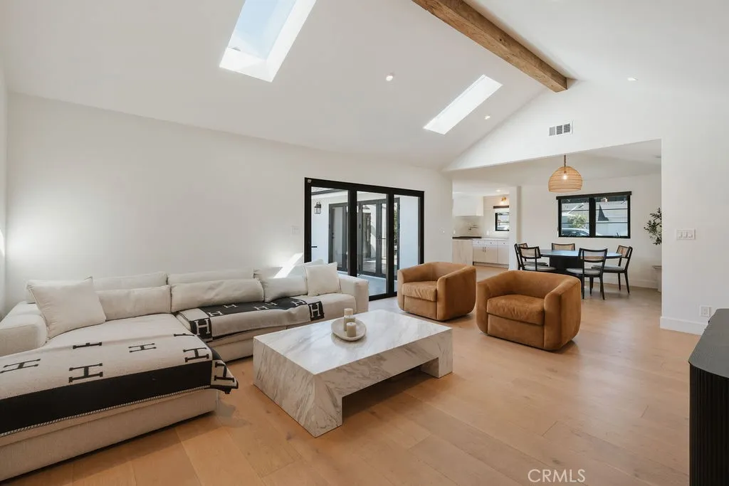 2820 Stromboli, Costa Mesa, California 92626 home-pic-5